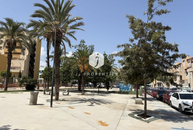 Aus zweiter Hand - Wohnung -
Torrevieja - Playa del Cura