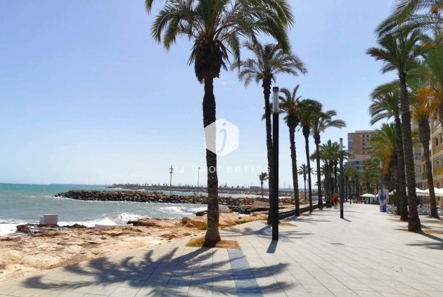 Aus zweiter Hand - Wohnung -
Torrevieja - Playa del Cura