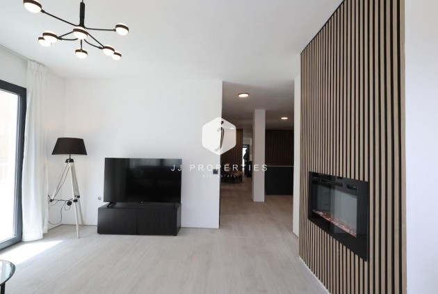 D'occasion - Attique -
Torrevieja - Costa Blanca