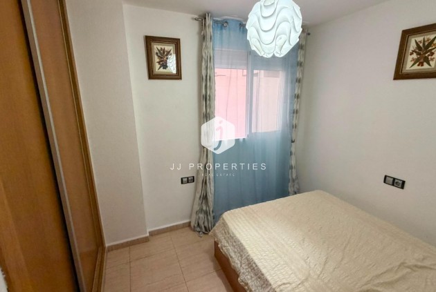 Z drugiej ręki - Mieszkanie w bloku -
Torrevieja