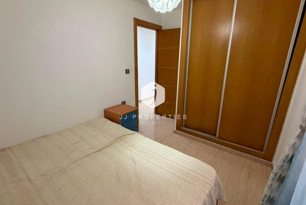 Z drugiej ręki - Mieszkanie w bloku -
Torrevieja