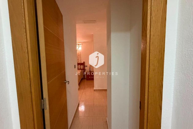 Z drugiej ręki - Mieszkanie w bloku -
Torrevieja
