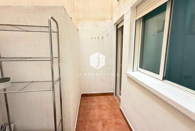 Z drugiej ręki - Mieszkanie w bloku -
Torrevieja