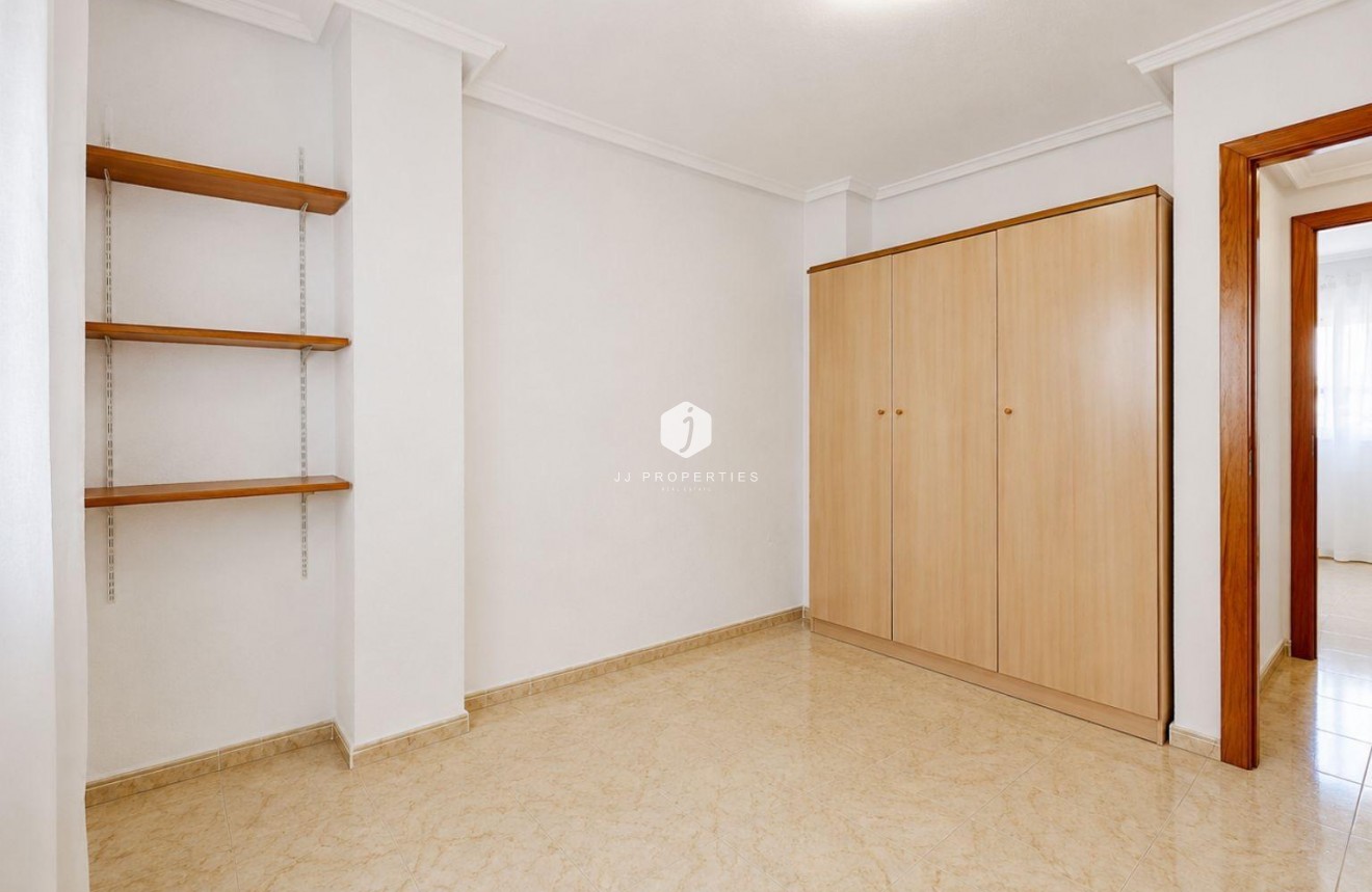 D'occasion - Attique -
Torrevieja - Centro