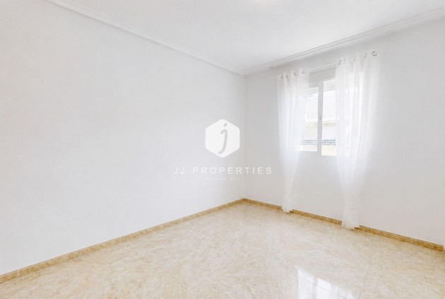 D'occasion - Attique -
Torrevieja - Centro