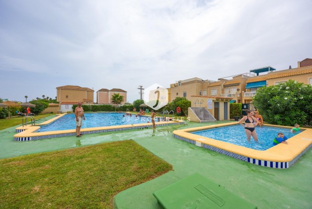Segunda mano - Villa -
Torrevieja - El Limonar