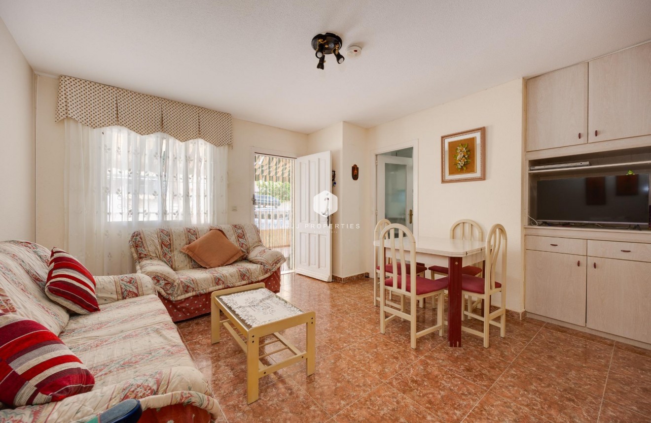 Segunda mano - Villa -
Torrevieja - El Limonar