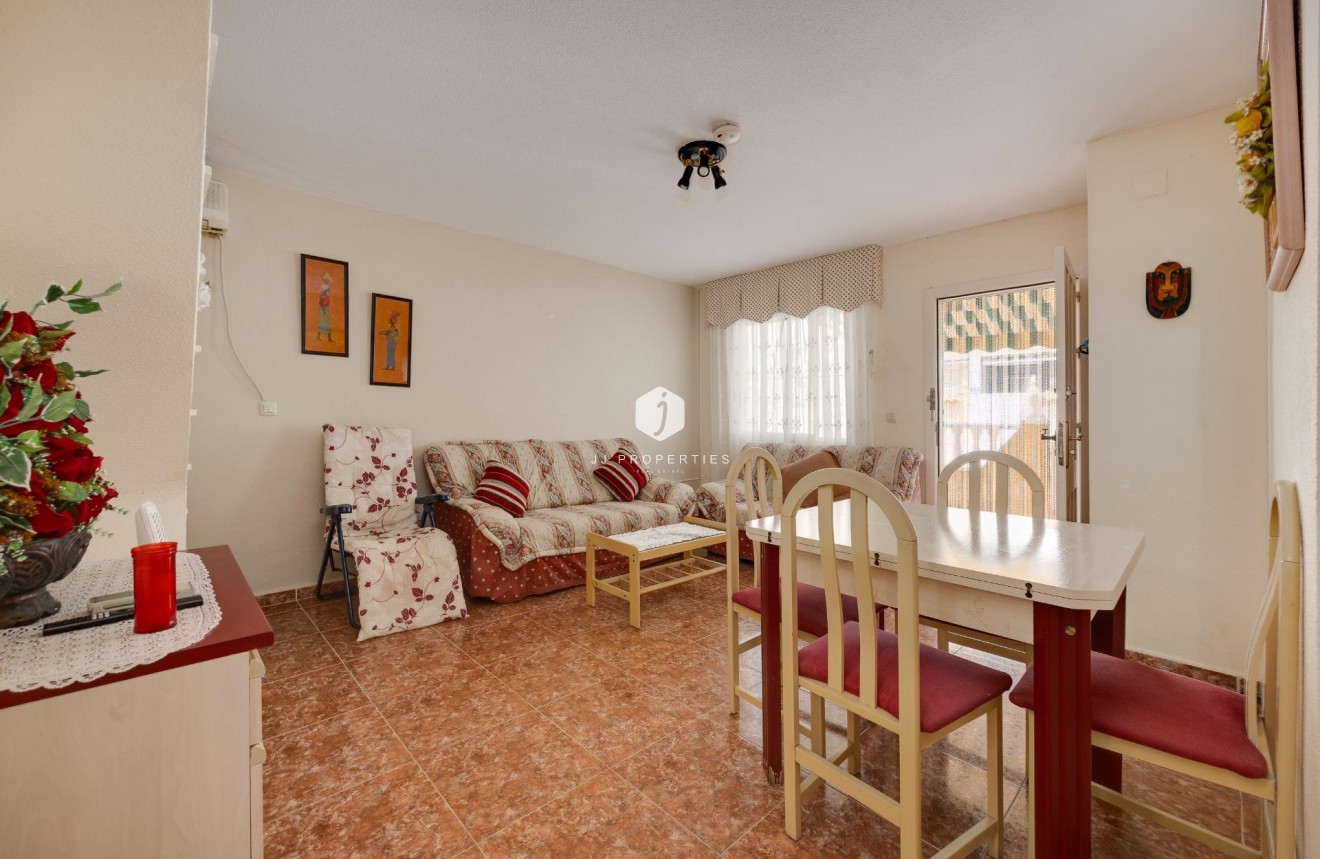 Segunda mano - Villa -
Torrevieja - El Limonar