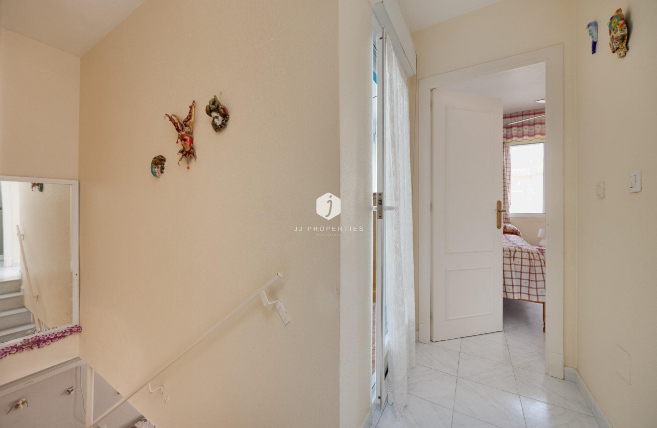 Segunda mano - Villa -
Torrevieja - El Limonar
