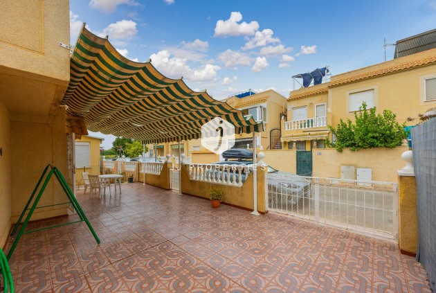 Segunda mano - Villa -
Torrevieja - El Limonar