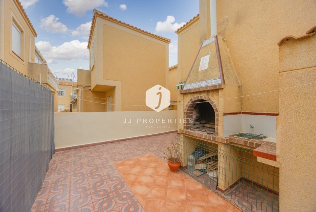 Segunda mano - Villa -
Torrevieja - El Limonar