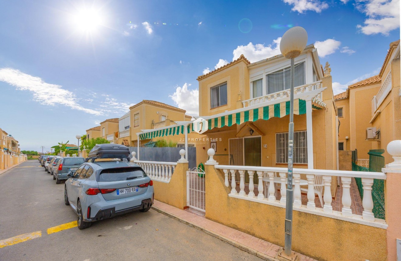 Segunda mano - Villa -
Torrevieja - El Limonar