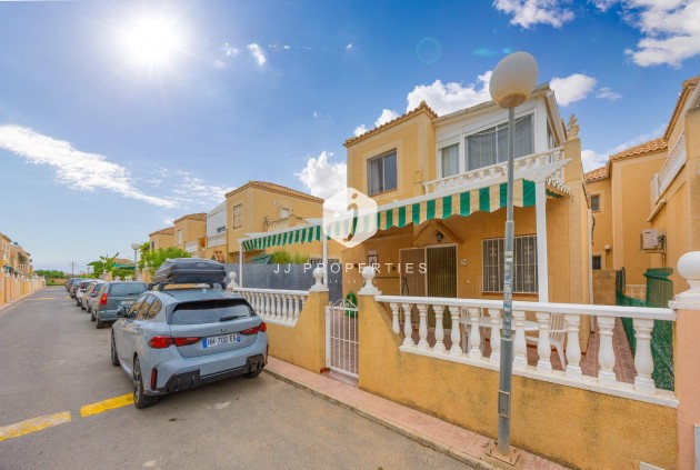 Segunda mano - Villa -
Torrevieja - El Limonar