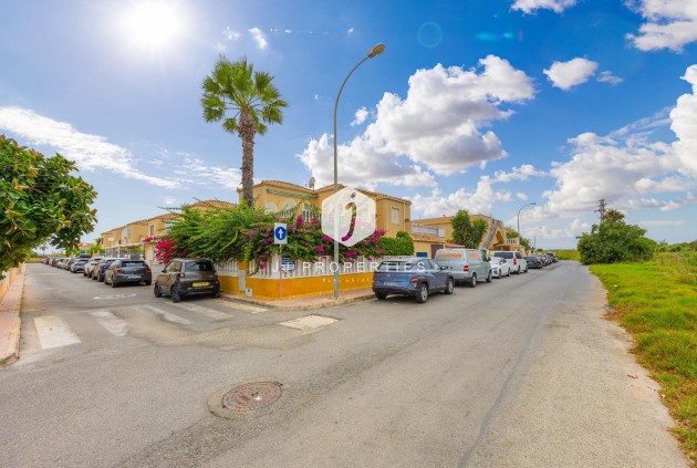 Segunda mano - Villa -
Torrevieja - El Limonar