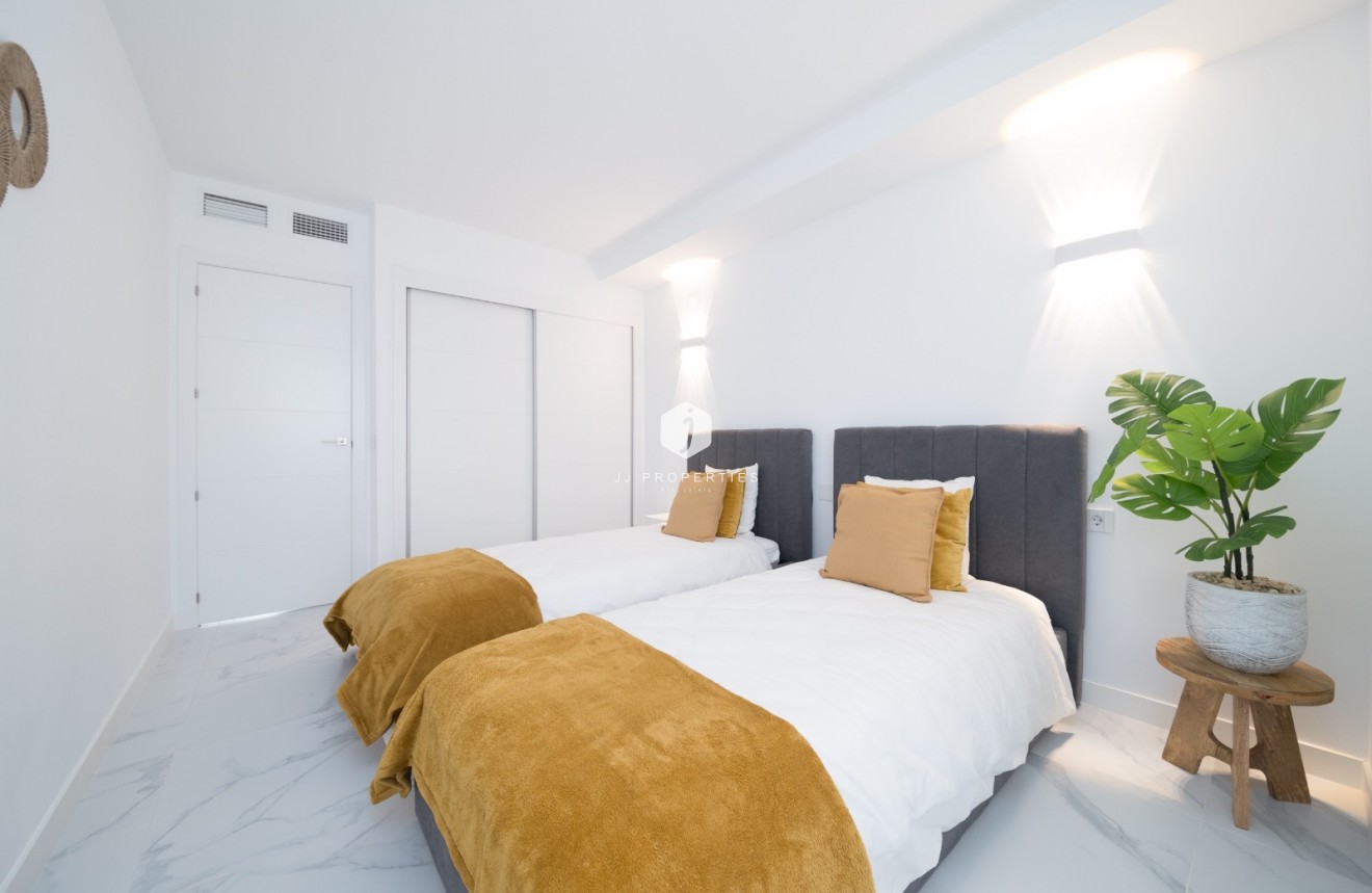 Resale - Apartment / flat -
Torrevieja - Costa Blanca