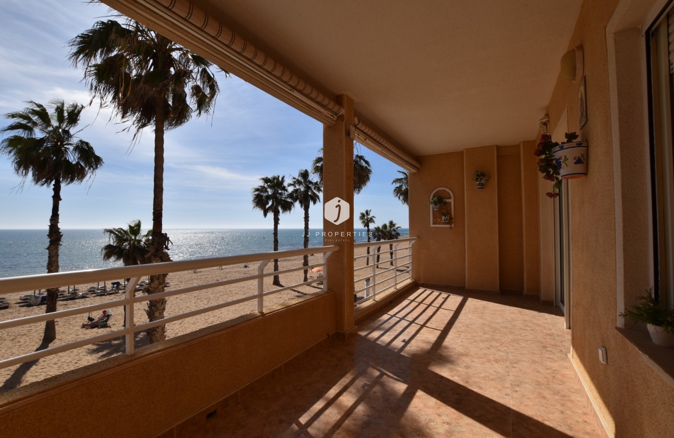 Resale - Apartment / flat -
La Mata - Costa Blanca