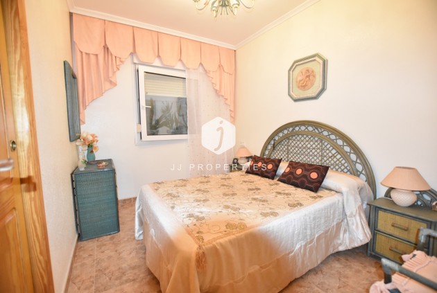 Resale - Apartment / flat -
La Mata - Costa Blanca