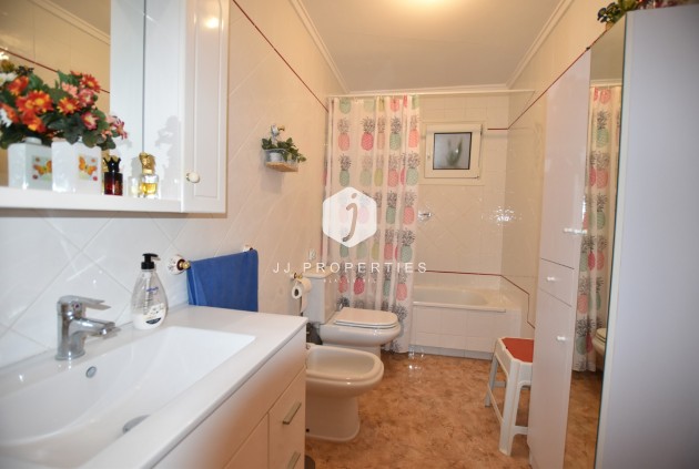 Resale - Apartment / flat -
La Mata - Costa Blanca