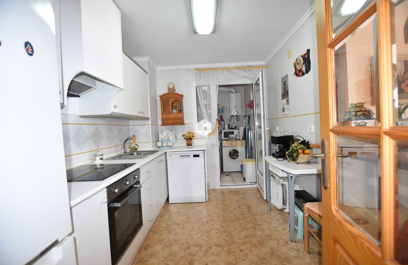 Resale - Apartment / flat -
La Mata - Costa Blanca