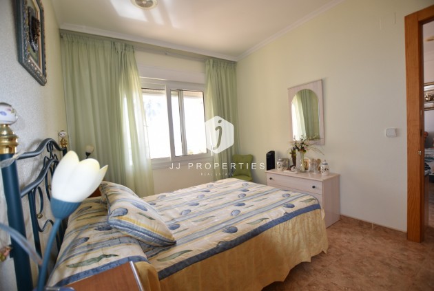 Resale - Apartment / flat -
La Mata - Costa Blanca