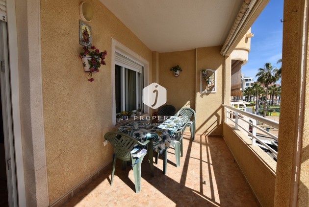 Resale - Apartment / flat -
La Mata - Costa Blanca