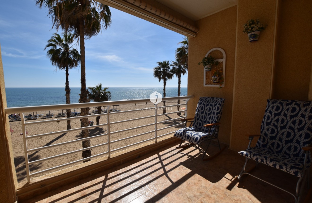 Resale - Apartment / flat -
La Mata - Costa Blanca