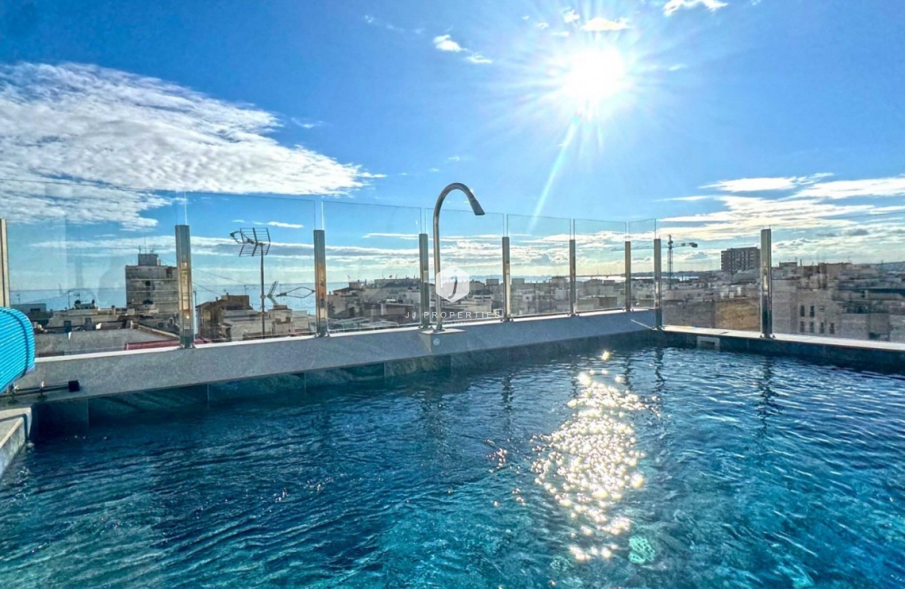 Tweedehands - Appartement / flat -
Torrevieja - Costa Blanca