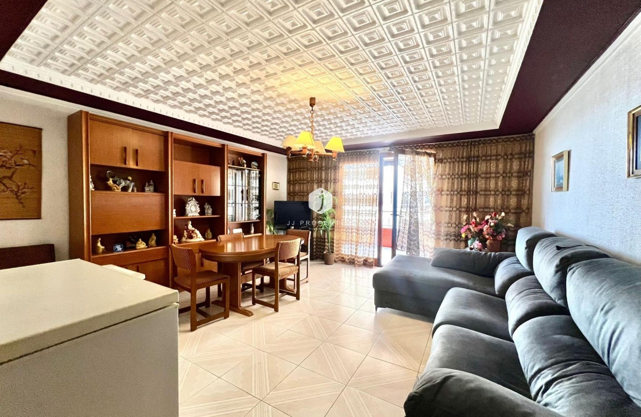 Aus zweiter Hand - Wohnung -
Torrevieja - Acequion