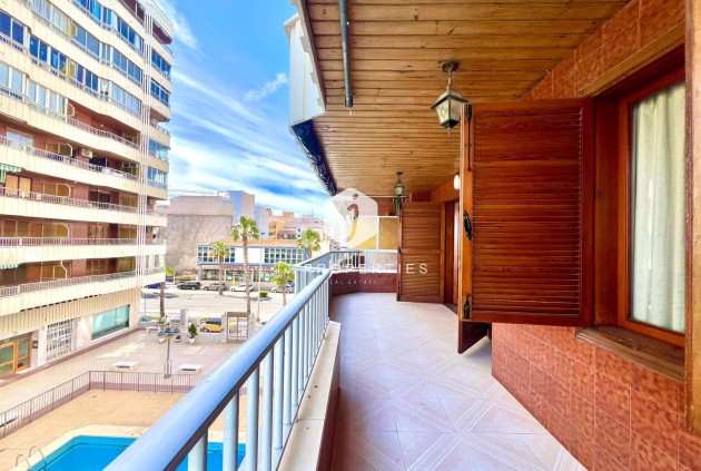 Aus zweiter Hand - Wohnung -
Torrevieja - Acequion