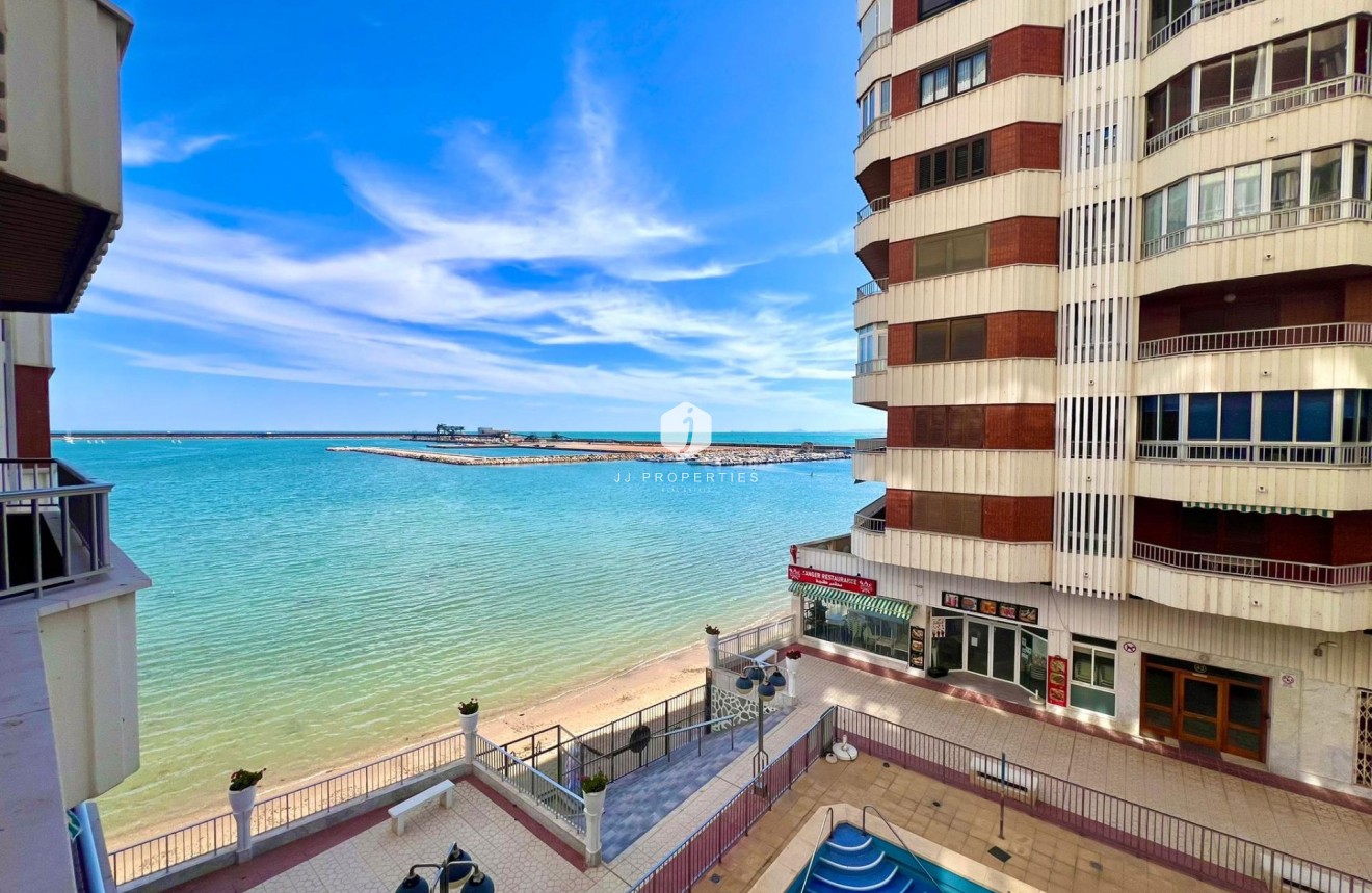 Aus zweiter Hand - Wohnung -
Torrevieja - Acequion