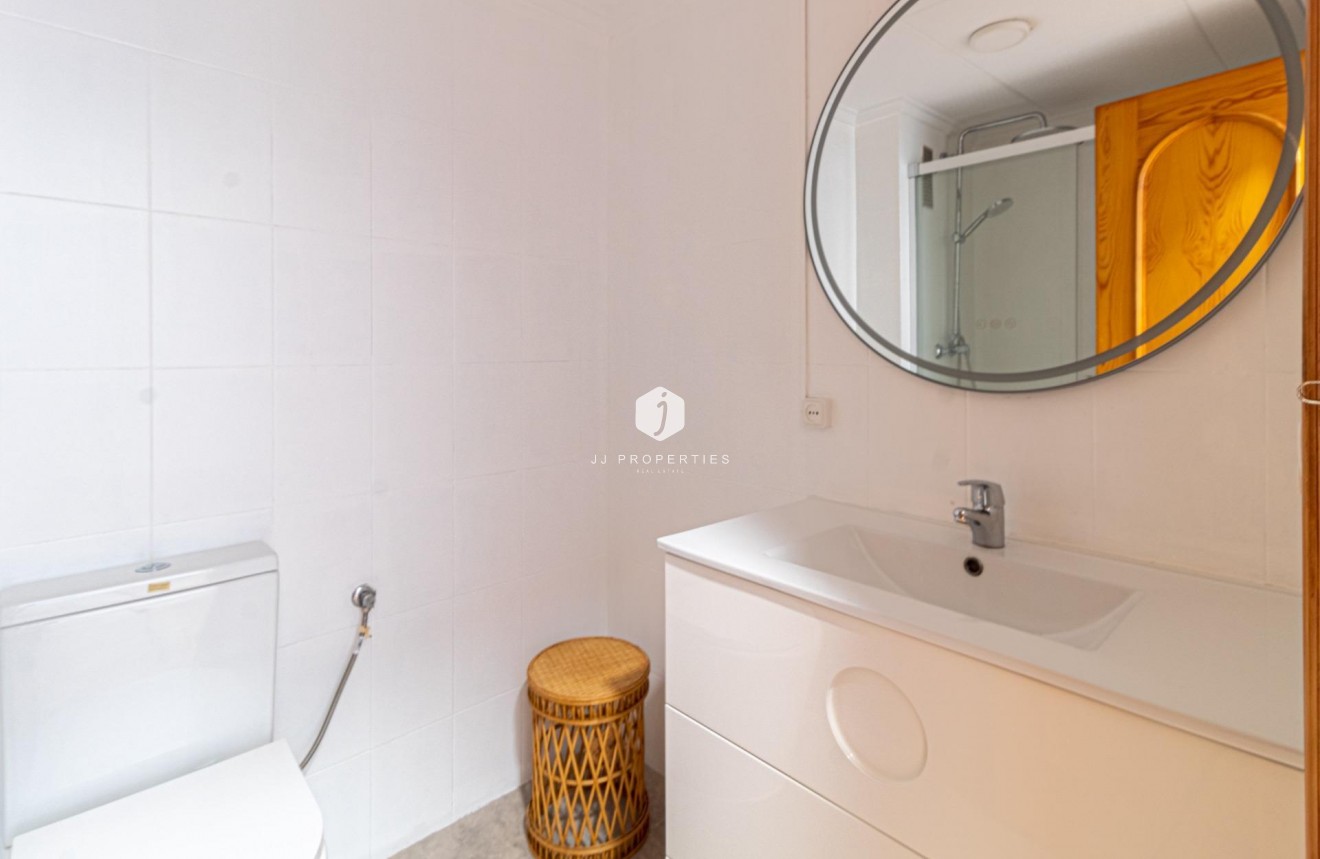 D'occasion - Appartement -
Torrevieja - La Mata Pueblo