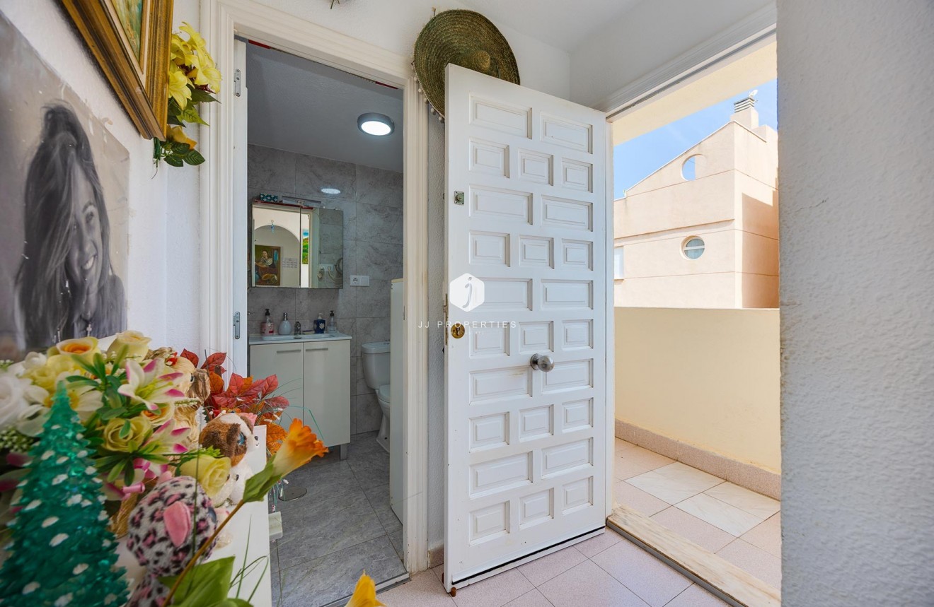Tweedehands - Appartement / flat -
Torrevieja - Costa Blanca