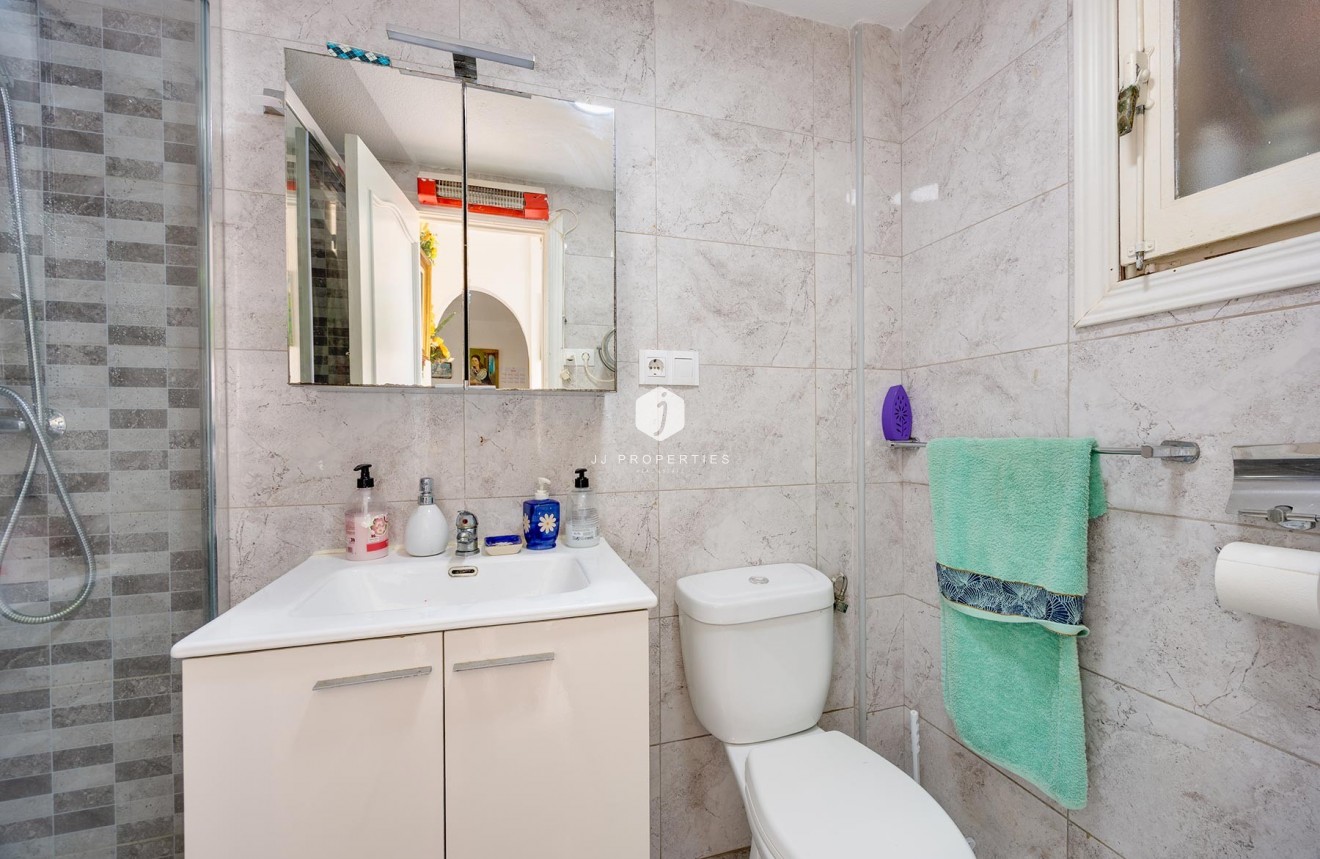 Tweedehands - Appartement / flat -
Torrevieja - Costa Blanca