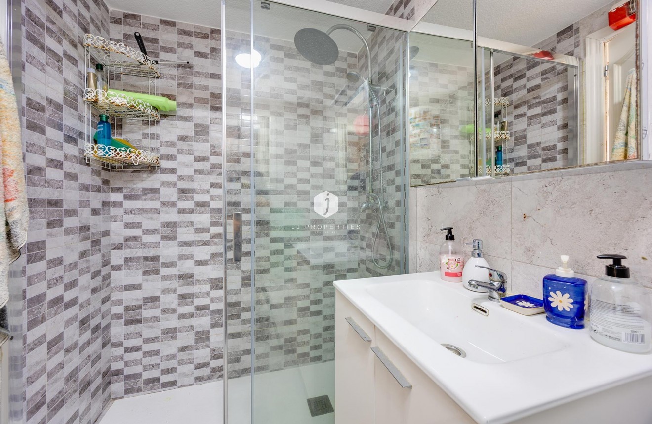 Tweedehands - Appartement / flat -
Torrevieja - Costa Blanca