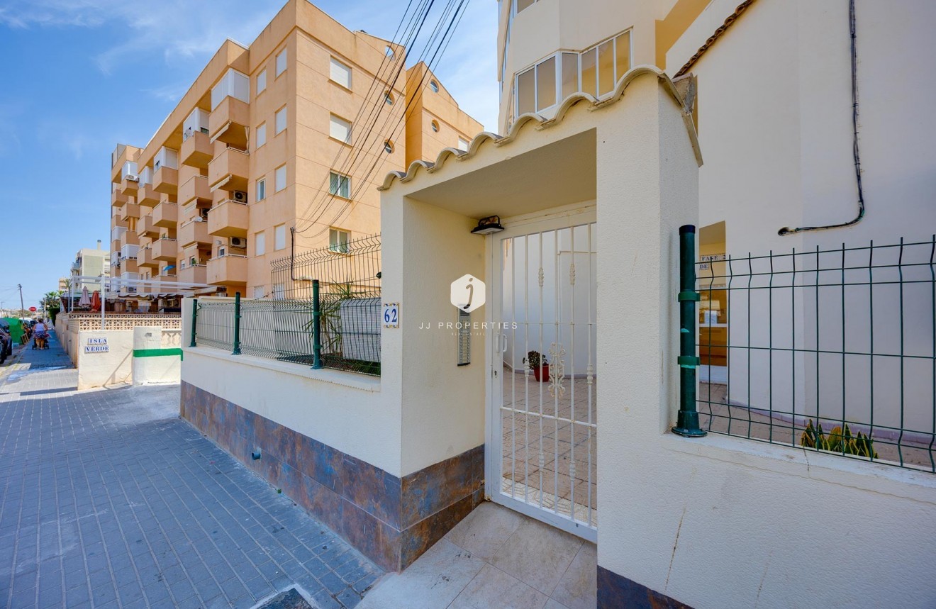 Tweedehands - Appartement / flat -
Torrevieja - Costa Blanca