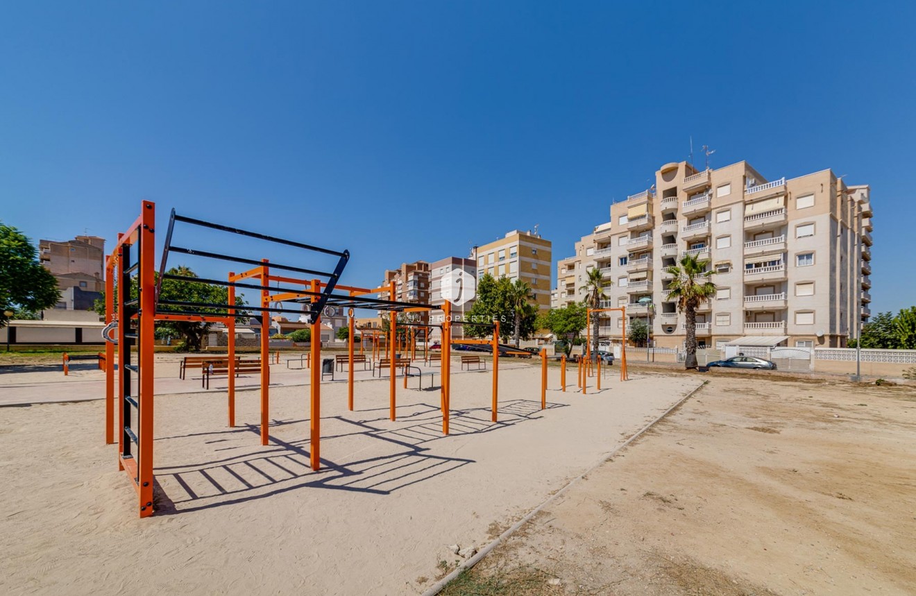 Tweedehands - Appartement / flat -
Torrevieja - Costa Blanca