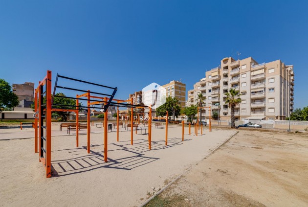 Tweedehands - Appartement / flat -
Torrevieja - Costa Blanca