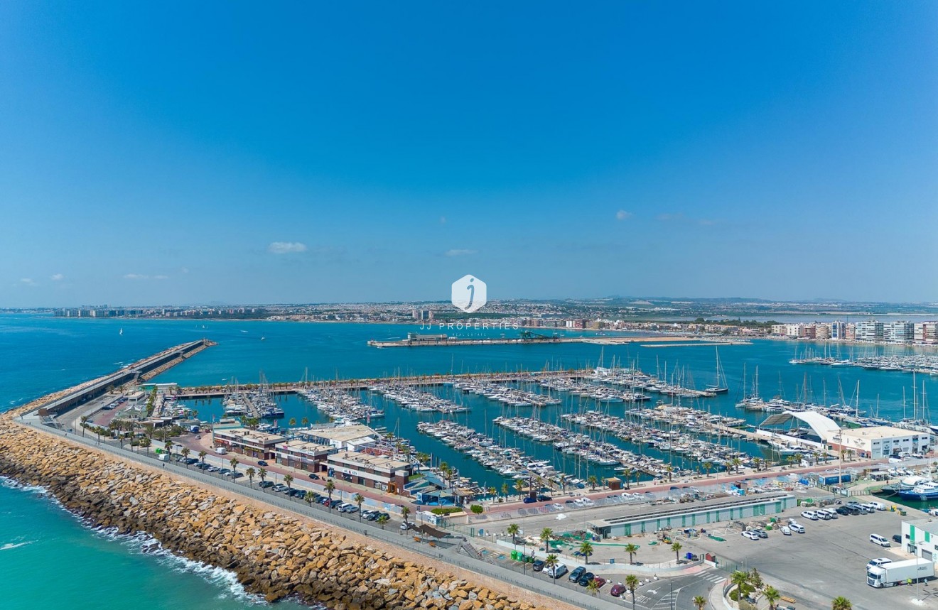 Tweedehands - Appartement / flat -
Torrevieja - Costa Blanca