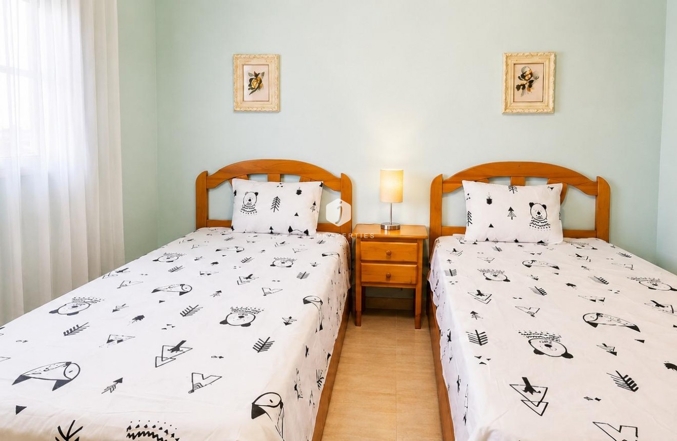Tweedehands - Appartement / flat -
Torrevieja - Habaneras