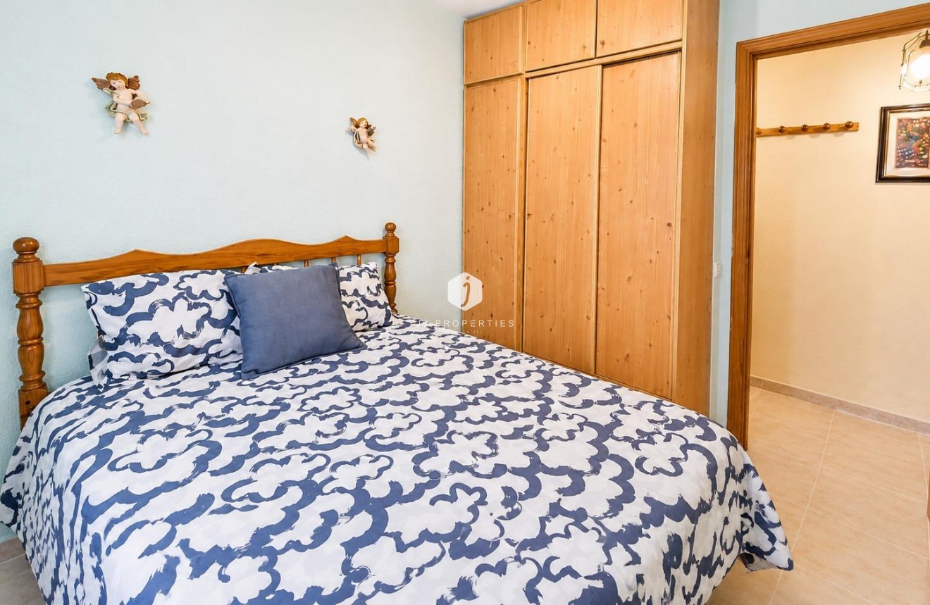 Tweedehands - Appartement / flat -
Torrevieja - Habaneras