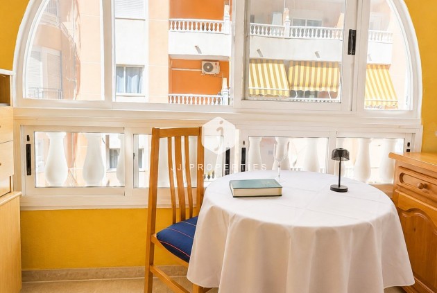 Tweedehands - Appartement / flat -
Torrevieja - Habaneras