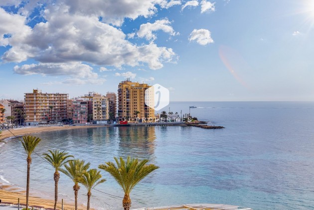 Tweedehands - Appartement / flat -
Torrevieja - Habaneras