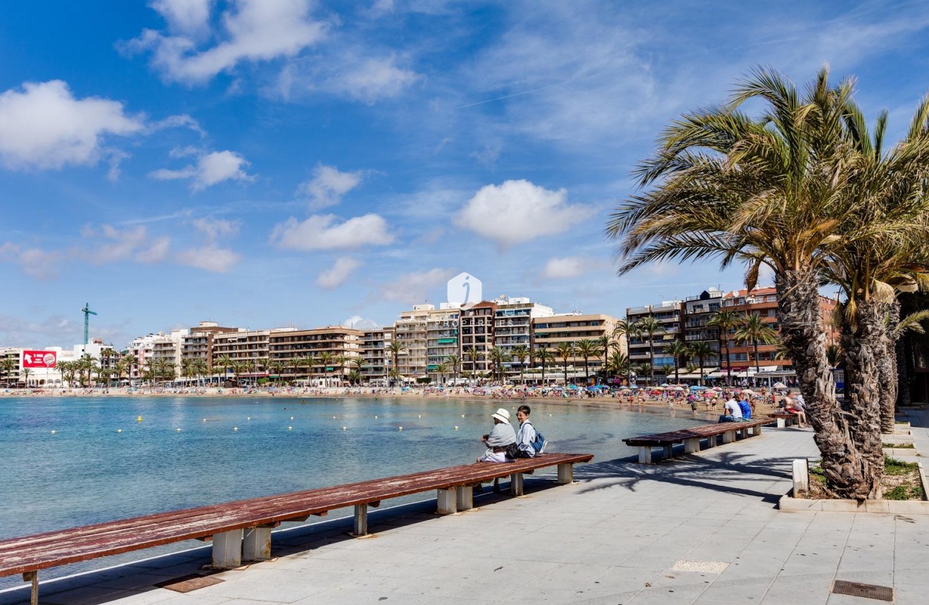 Tweedehands - Appartement / flat -
Torrevieja - Habaneras