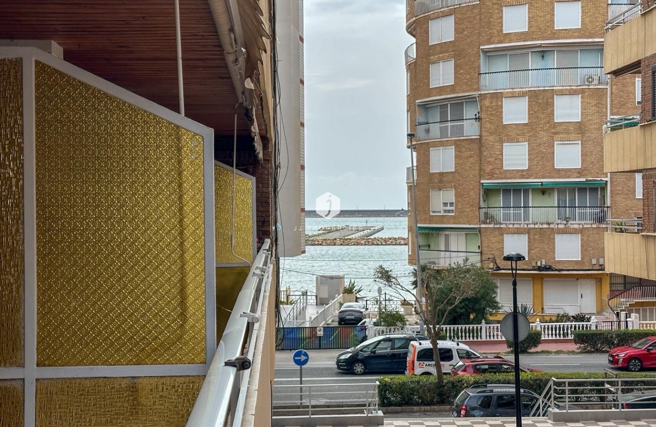Tweedehands - Appartement / flat -
Torrevieja - Costa Blanca