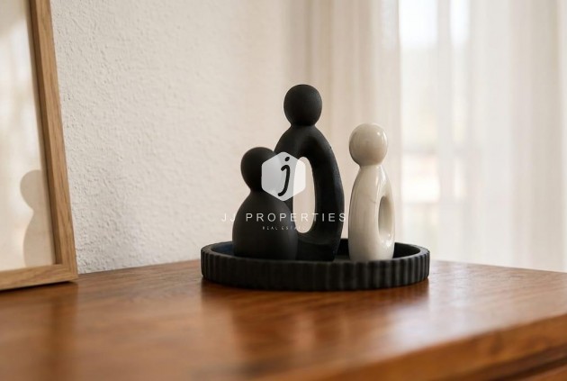 D'occasion - Appartement -
Torrevieja - Playa del Cura