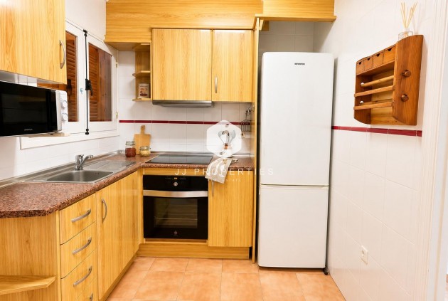 D'occasion - Appartement -
Torrevieja - Playa del Cura
