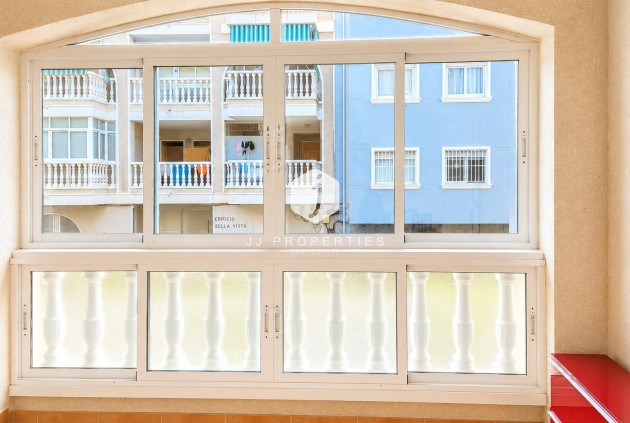 D'occasion - Appartement -
Torrevieja - Playa del Cura