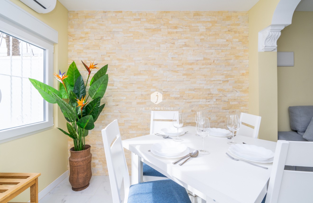 Aus zweiter Hand - Bungalow -
Torrevieja - Torreta