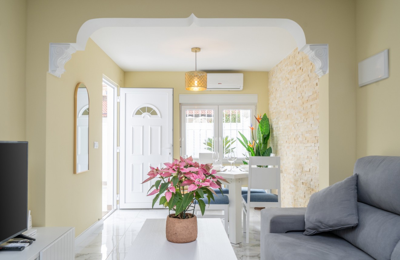 Aus zweiter Hand - Bungalow -
Torrevieja - Torreta