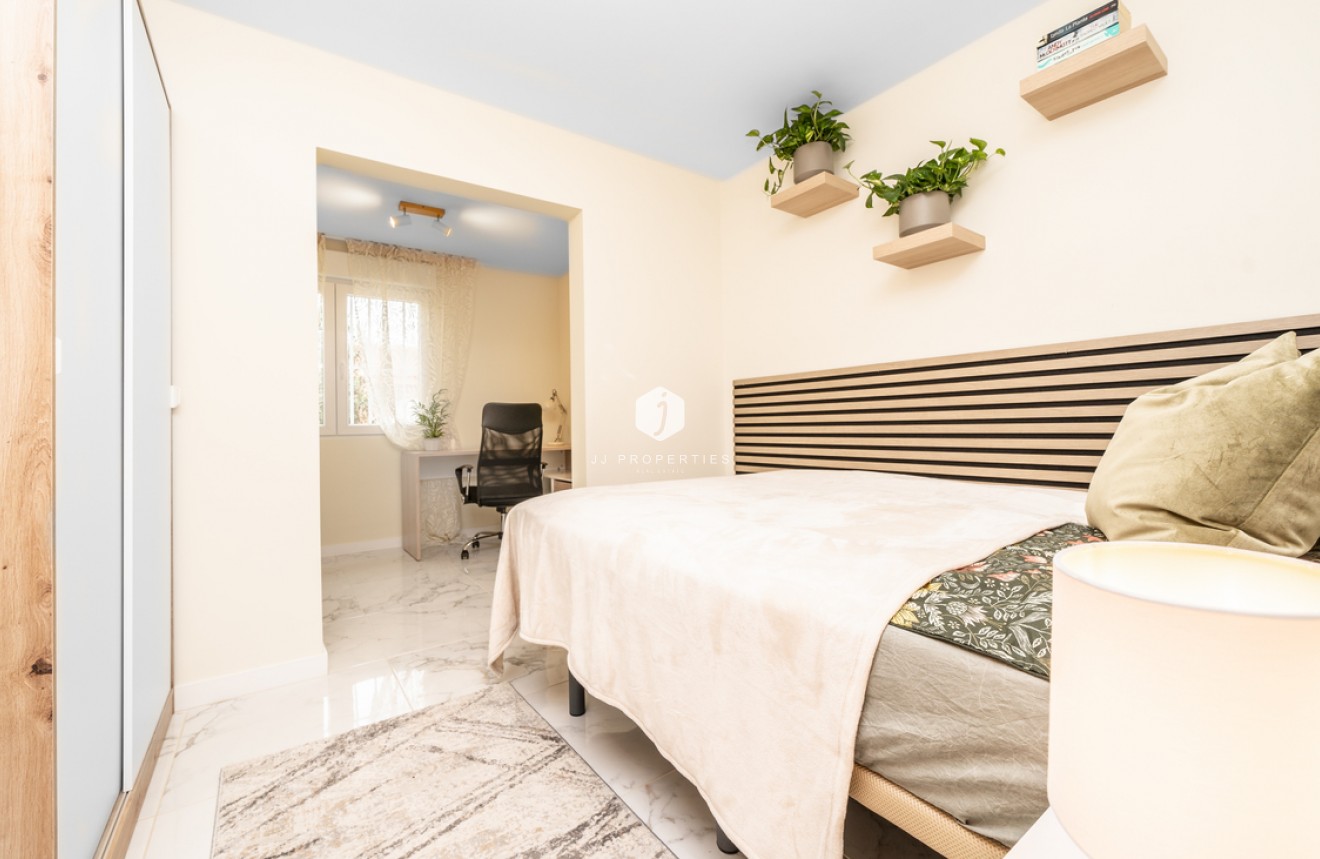 Aus zweiter Hand - Bungalow -
Torrevieja - Torreta